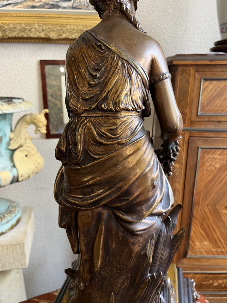 Seated Venus, Bronze, Signed, 19th Century -photo-4
