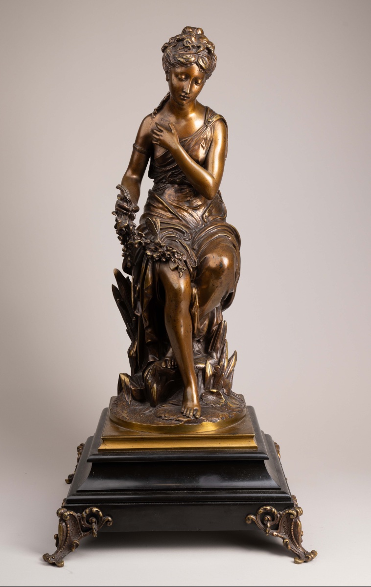 Vénus assise bronze Signé 19 éme Siècle 