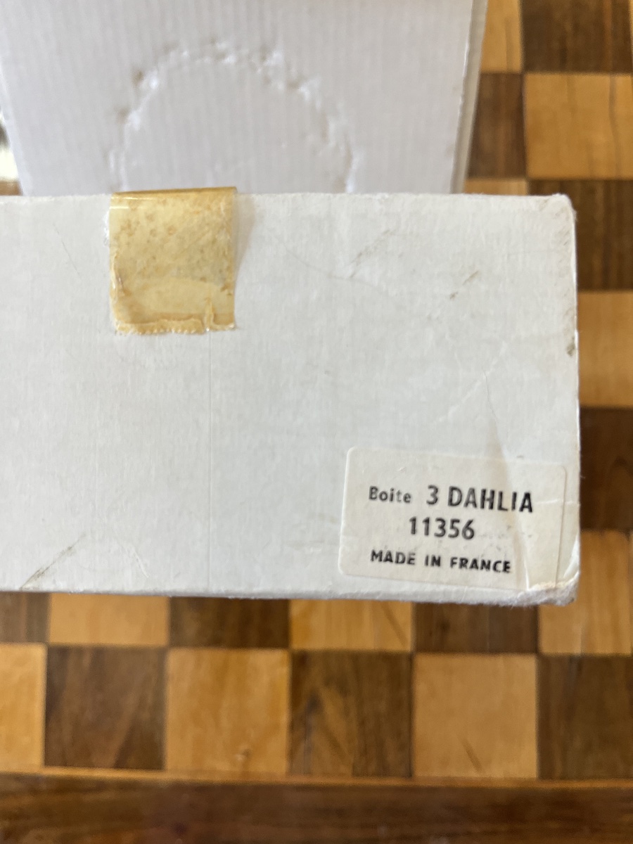 Lalique  Boîte modèle Dahlia-photo-1