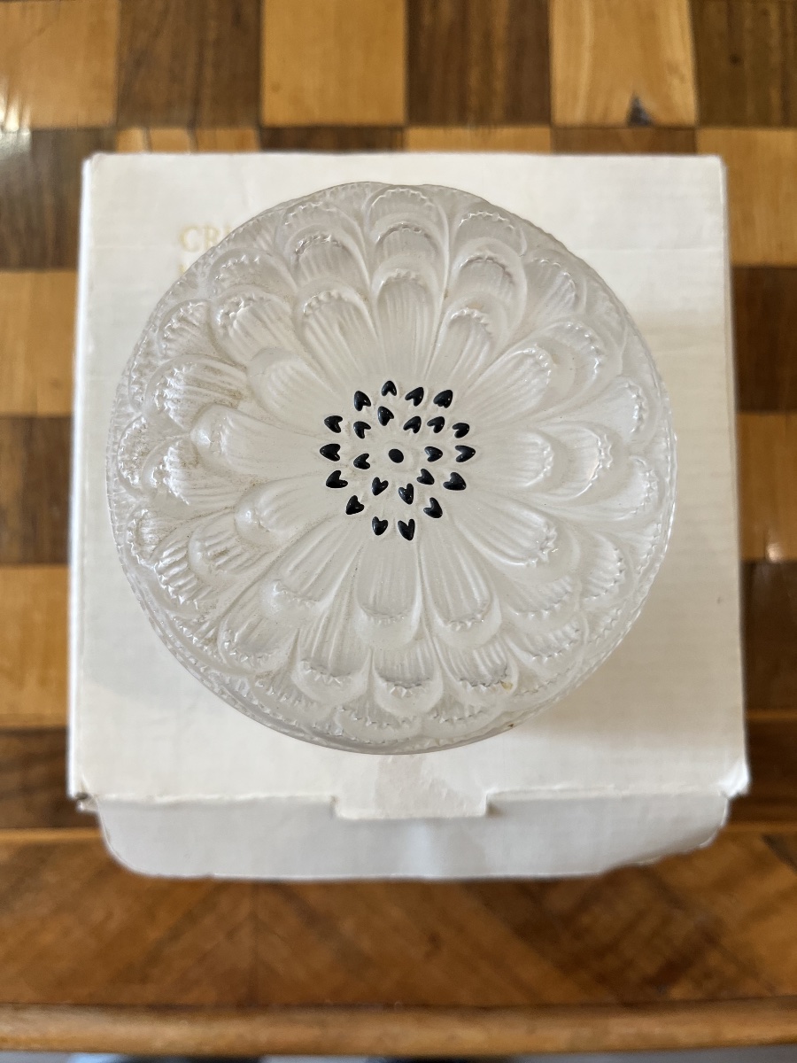 Lalique  Boîte modèle Dahlia