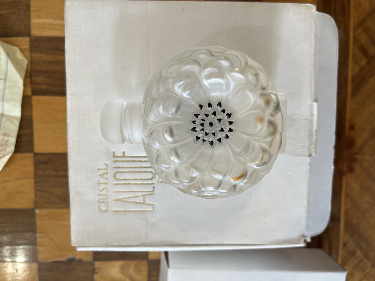 Lalique Perfume Bottle, Dahlia Model-photo-2