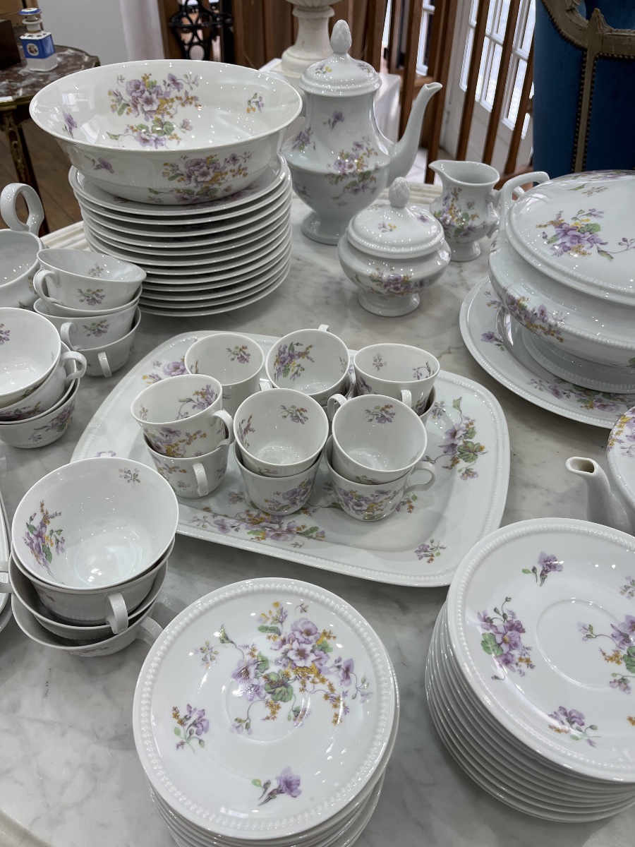 Service de table en porcelaine de Limoges par L. Bernardaud -photo-1