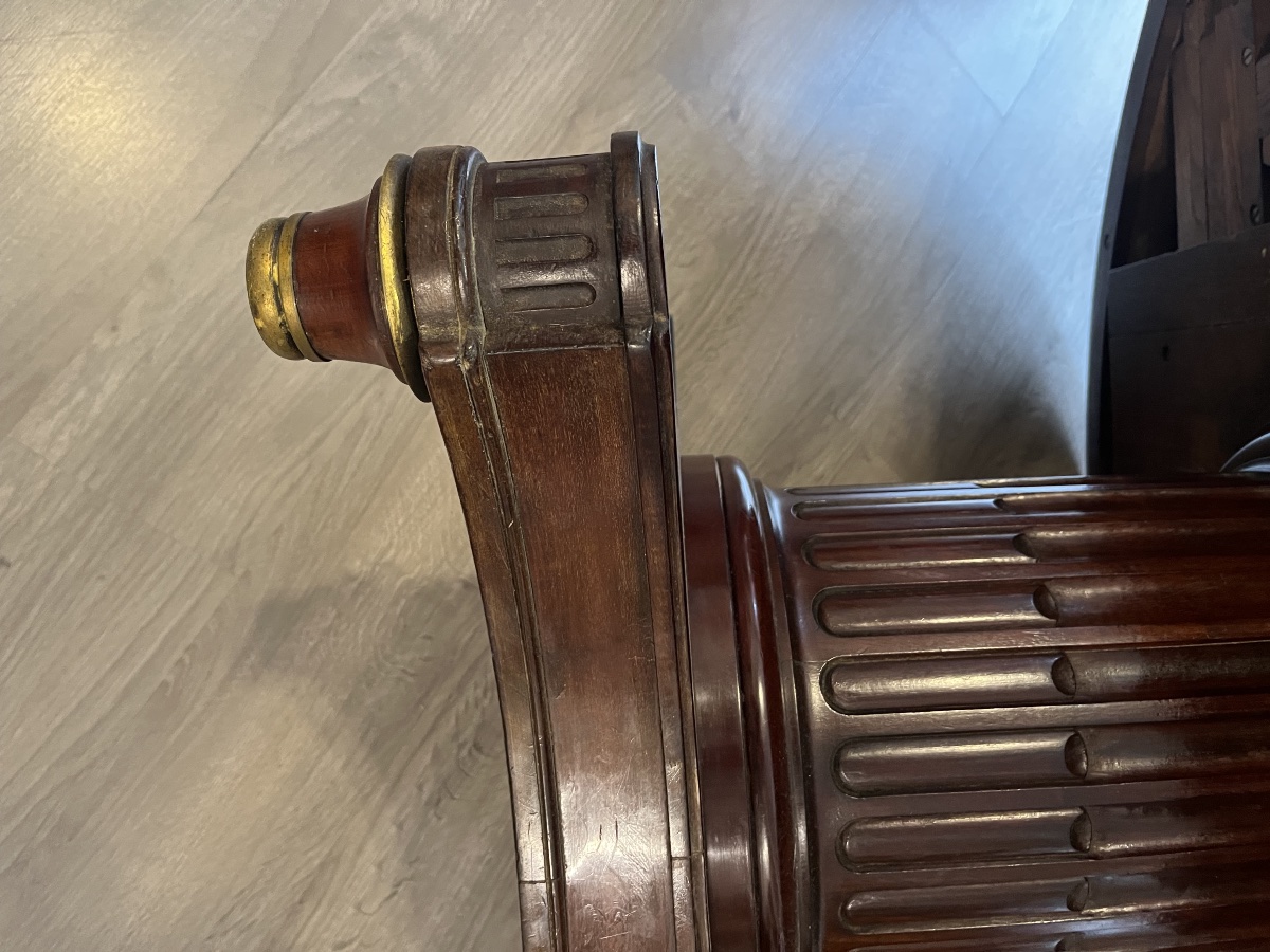 Table ovale en acajou style Louis XVI fabrication de la maison KRIEGER Paris-photo-2