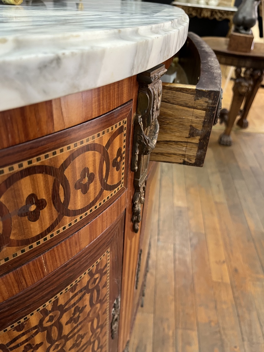 Belle Commode demie -lune en marqueterie de style Louis XVI -photo-4
