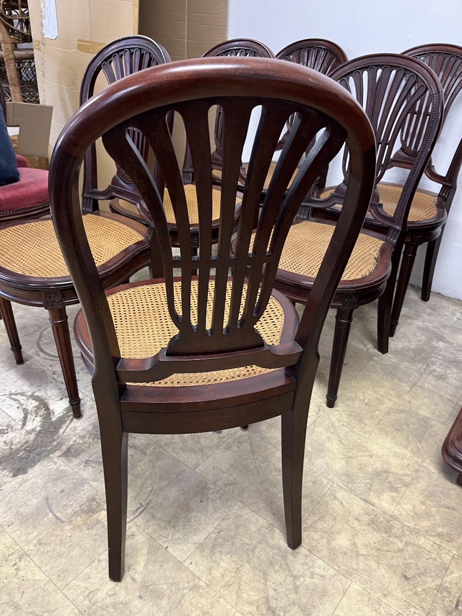 Suite de 6 chaises style Louis XVI en acajou -photo-2