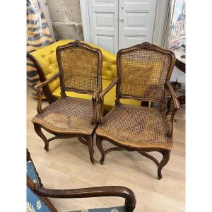 Paire de fauteuils cannés louis XV 