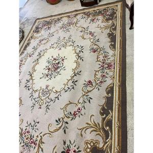 Grand tapis D’ Aubusson à décor floral polychrome