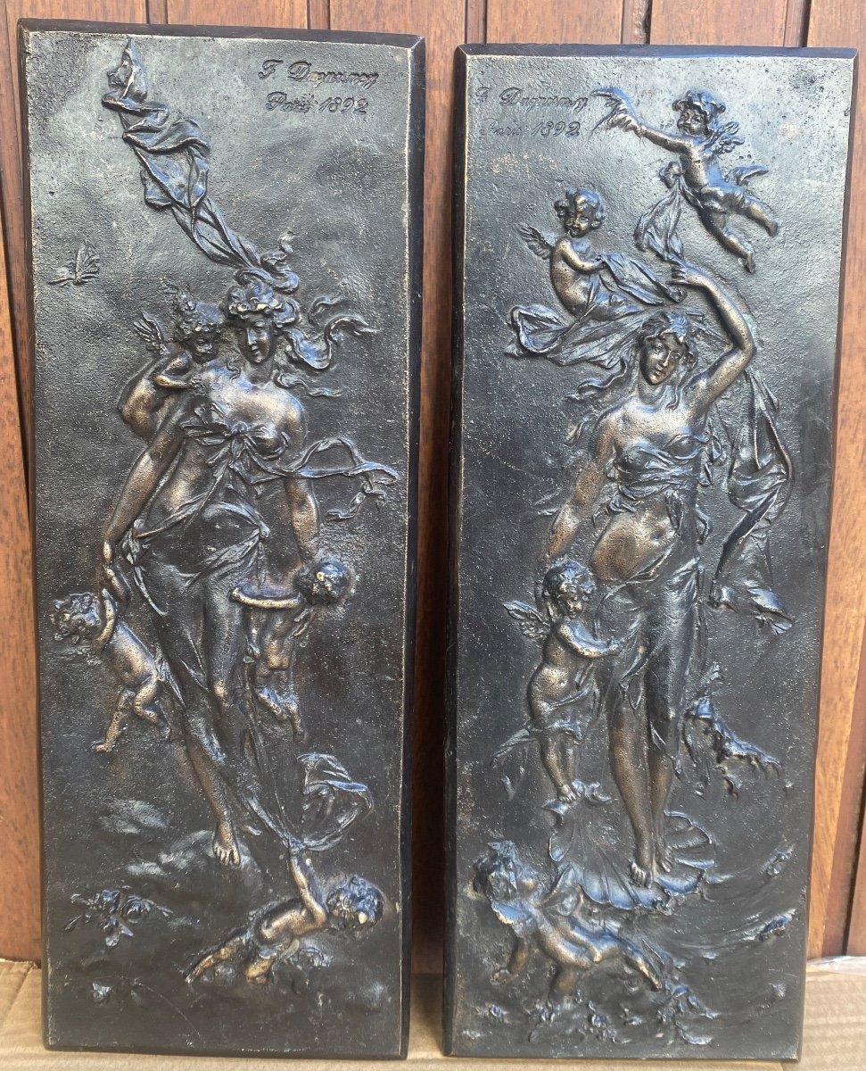 Paire De Plaques En Bronze De Bas Relief Signé F Duquesnoy 1892