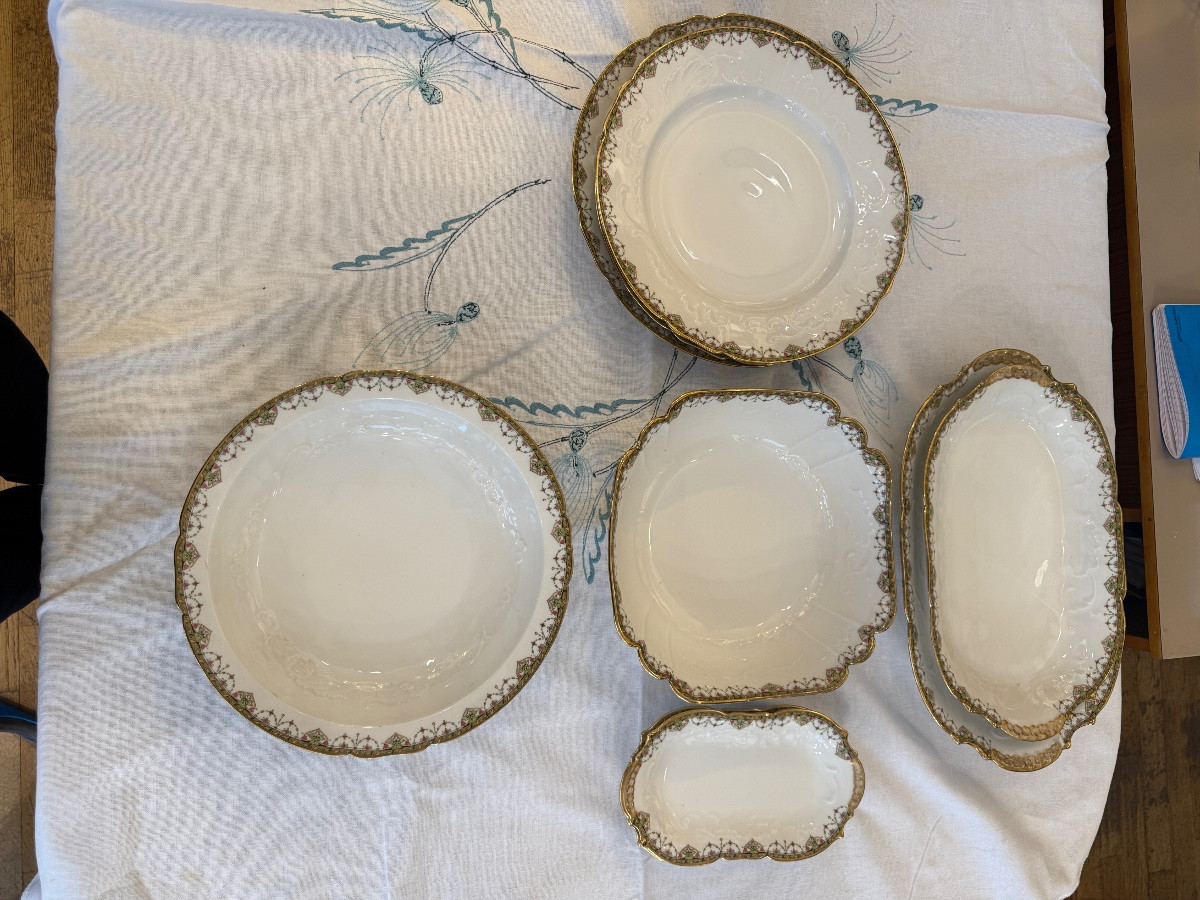 Service De Table Porcelaine Limoges Aux Lions De Faïence 89 Pièces 17 Pièces De Forme 1920 / 30-photo-2
