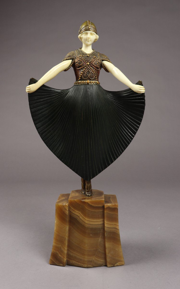 Comédienne Par Demetre Chiparus