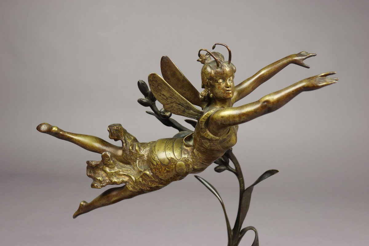 The Golden Fly By Alfred Grévin-photo-2