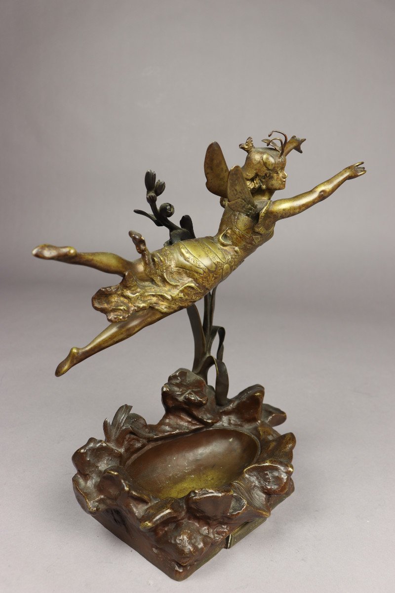 The Golden Fly By Alfred Grévin-photo-7