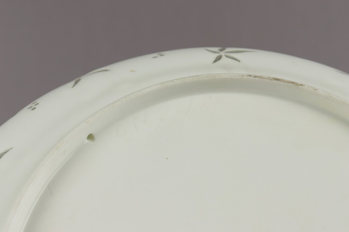 Plat En Porcelaine Par Camille Naudot-photo-4