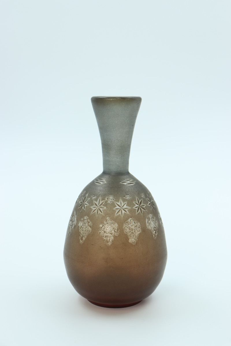 Vase aux étoiles par Jules Habert-Dys