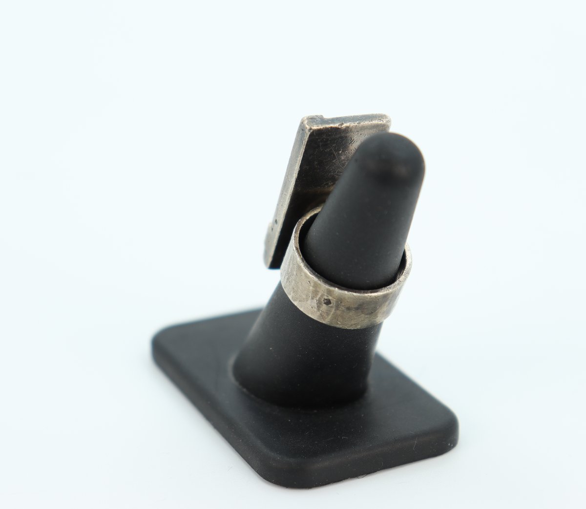 Bague moderniste par Jean Després-photo-4