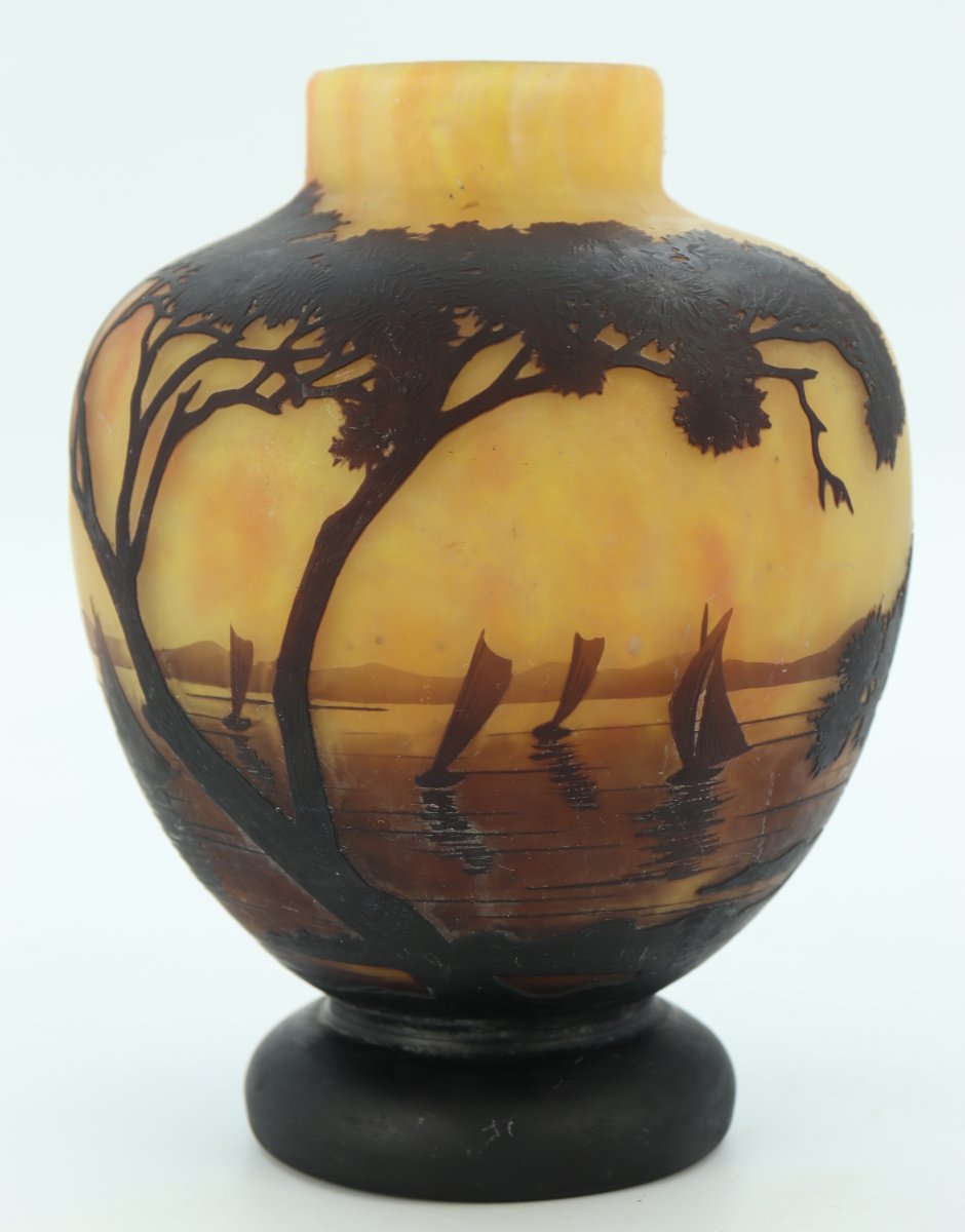 Daum Vase With Seaside Scene-photo-3
