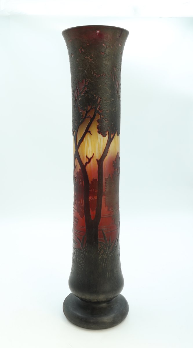 Large Daum Vase With Lake Landscape Design-photo-3