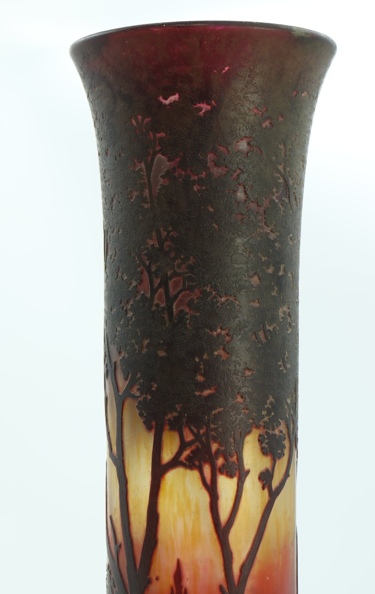 Large Daum Vase With Lake Landscape Design-photo-1