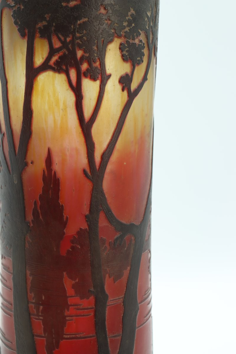 Large Daum Vase With Lake Landscape Design-photo-2