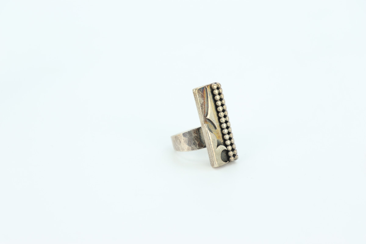 Bague moderniste par Jean Després