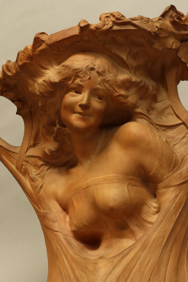 Muse, vase en terre cuite par Paul François Berthoud-photo-2