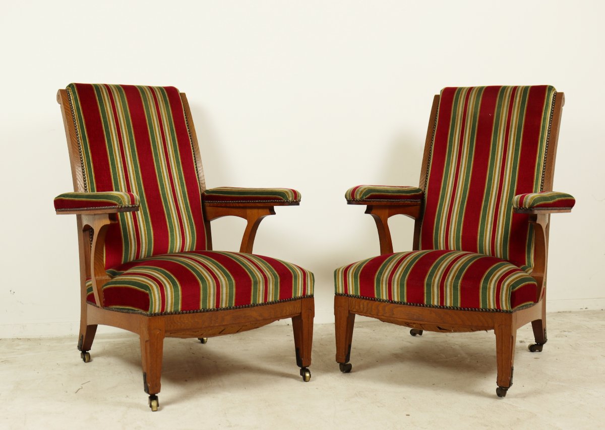 Paire de fauteuils par Gustave Serrurier-Bovy