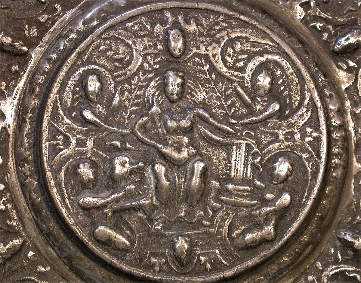 GRAND PLAT EN ETAIN (étain) - LYONNAIS OU FRANCHE-COMTE - XVI ème s-photo-2