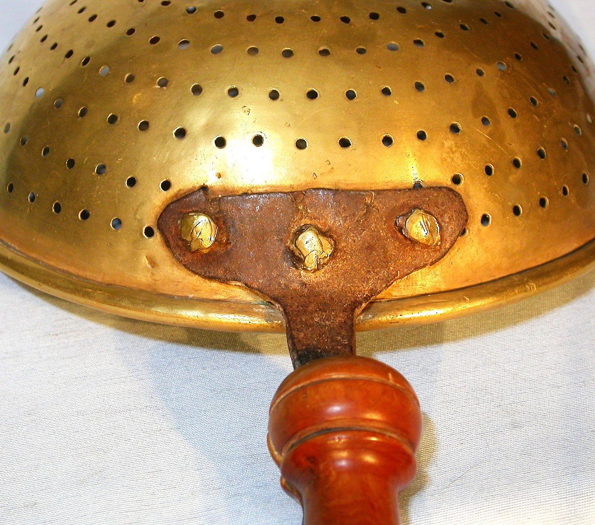 Small Brass Strainer - Early 19th Century-photo-3
