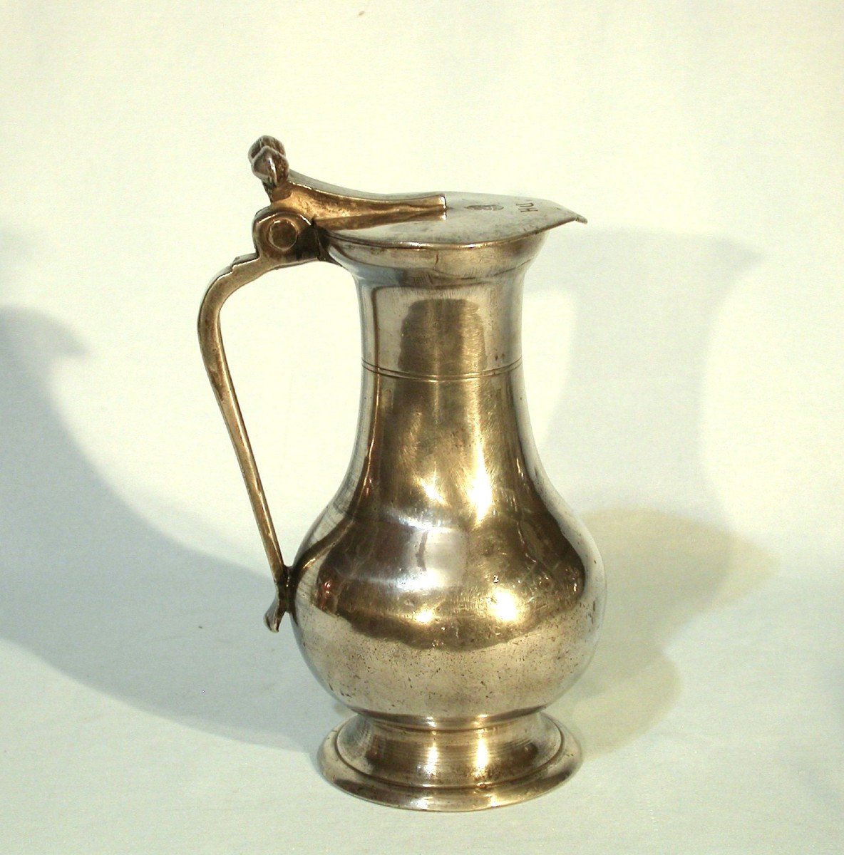 Pewter Wine Pitcher  - Besançon, Circa 1700-photo-2