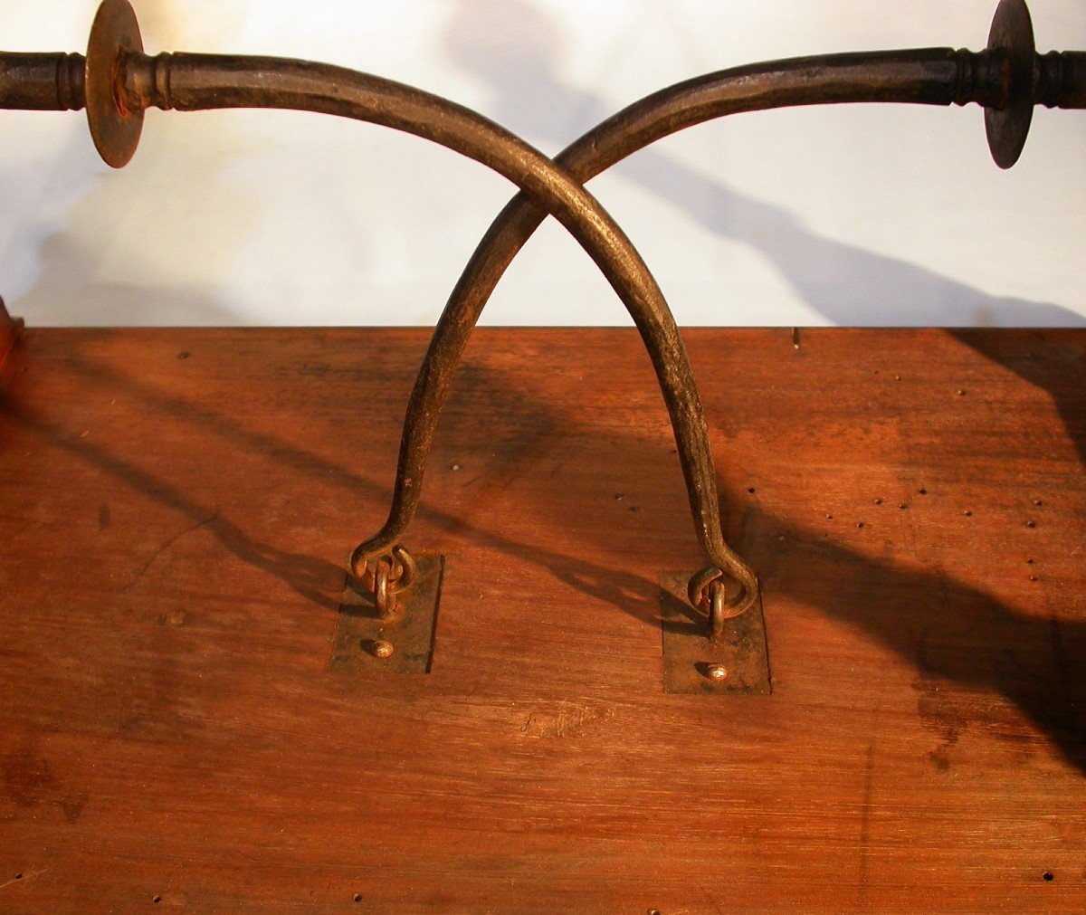 Rare Small “spanish” Walnut Table-photo-3