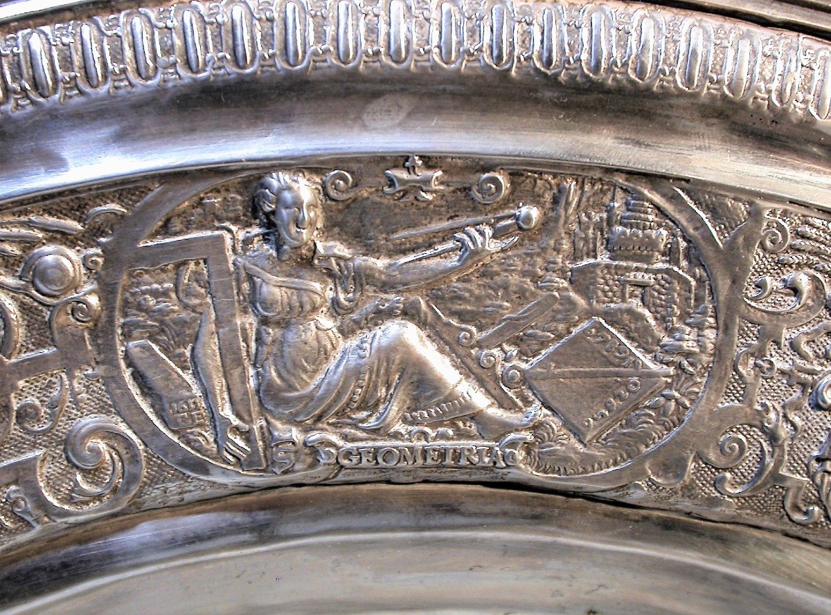 GRAND PLAT EN ARGENT D'APRES CASPAR ENDERLEIN-photo-2