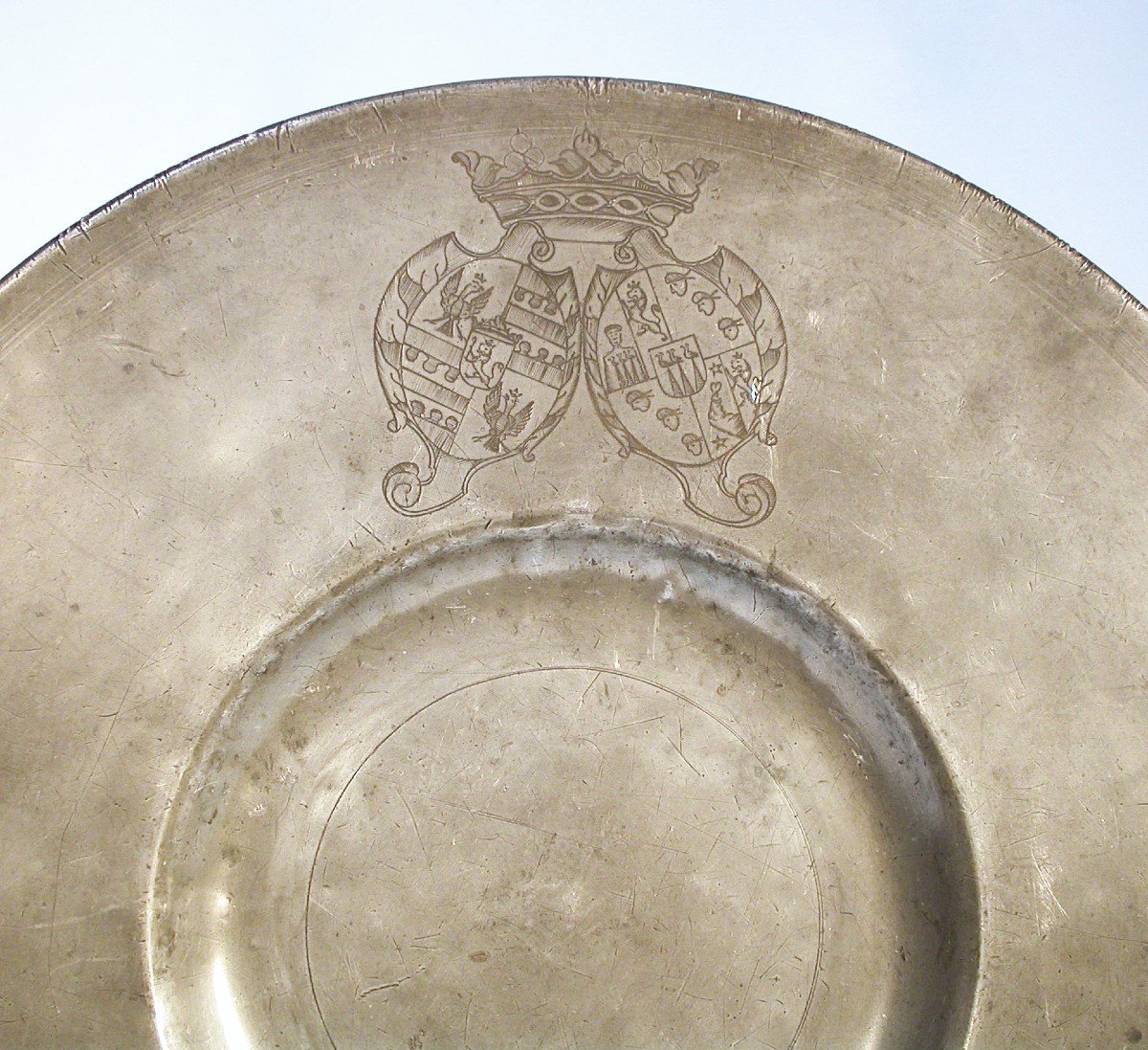 Pewter Large Armory Dish (family Gherardini Et Manincor) , 17th Century-photo-3