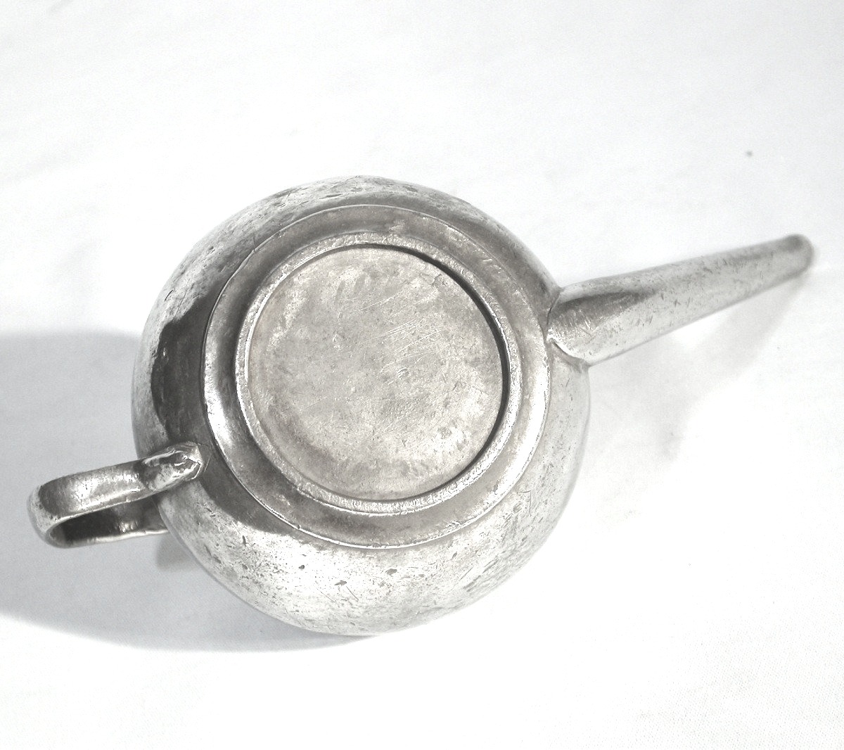 "CANARD" DE MALADE EN ETAIN  - PARIS, CIRCA 1800-photo-1