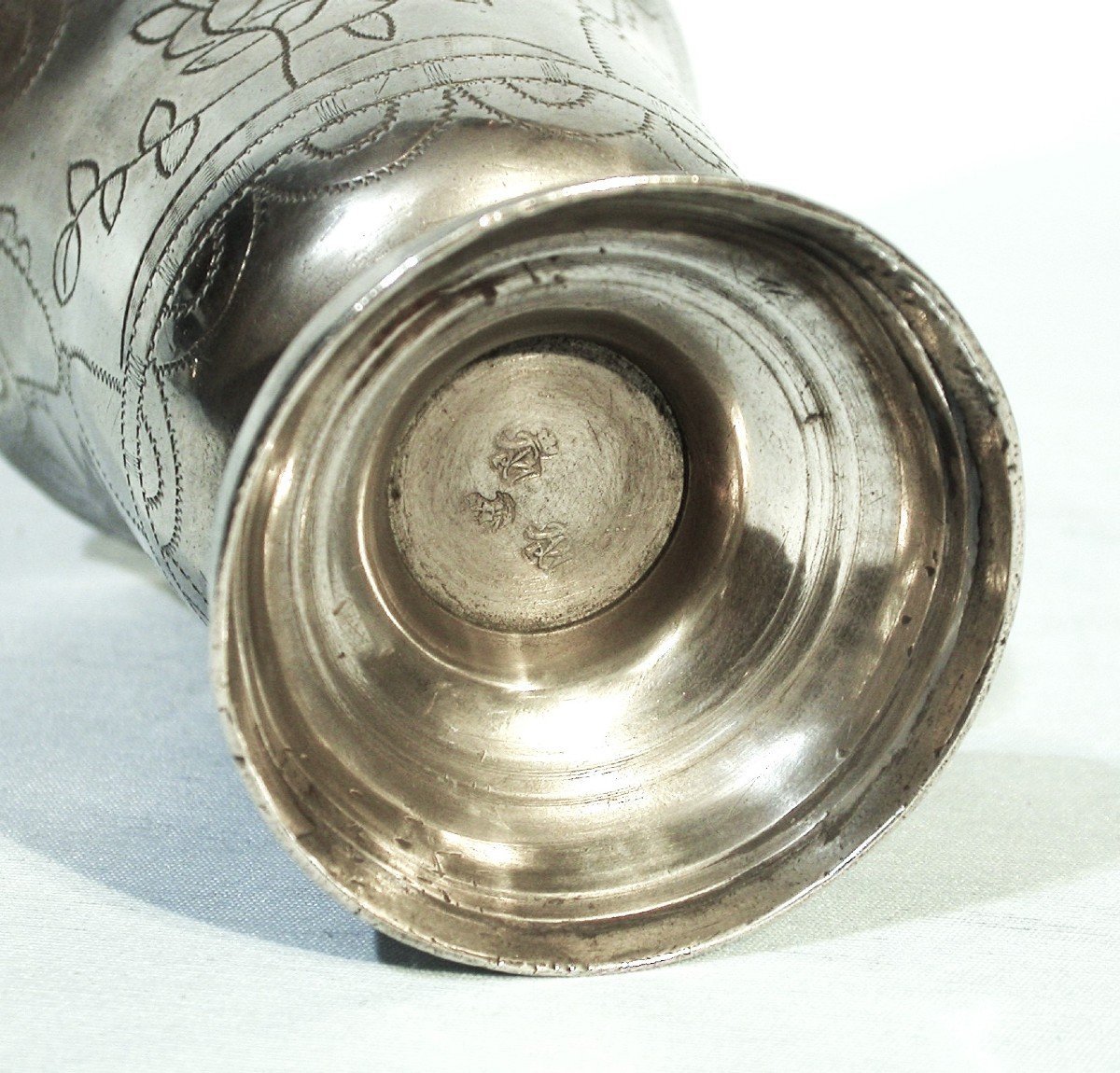 Pewter Cup  - Paris, 18th Century-photo-2