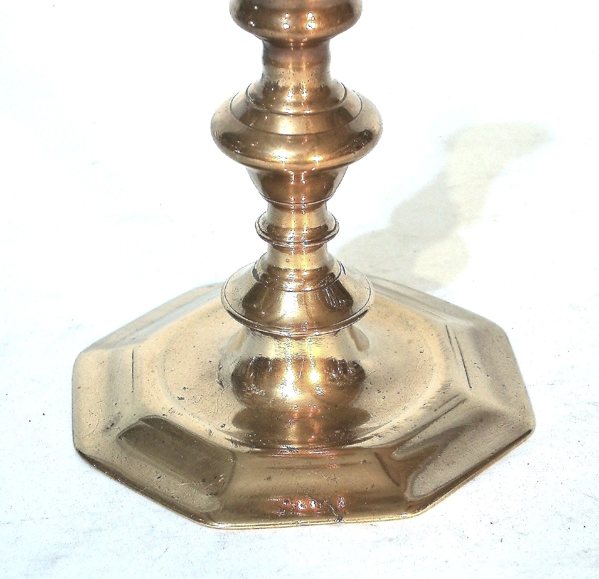 FLAMBEAU EN LAITON - CIRCA 1700-photo-3