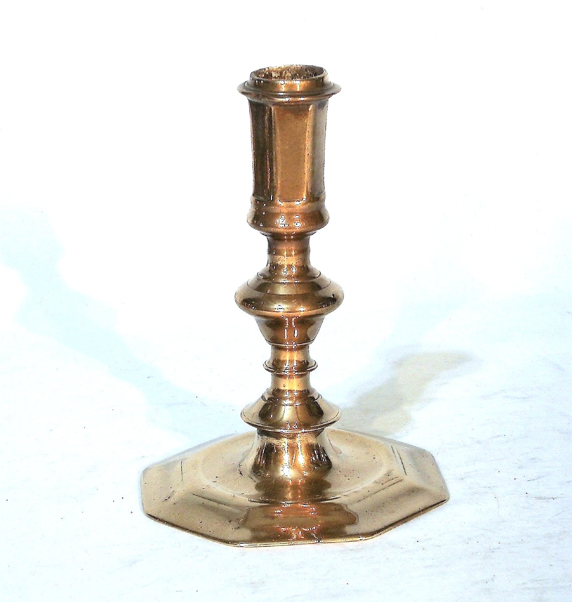 FLAMBEAU EN LAITON - CIRCA 1700