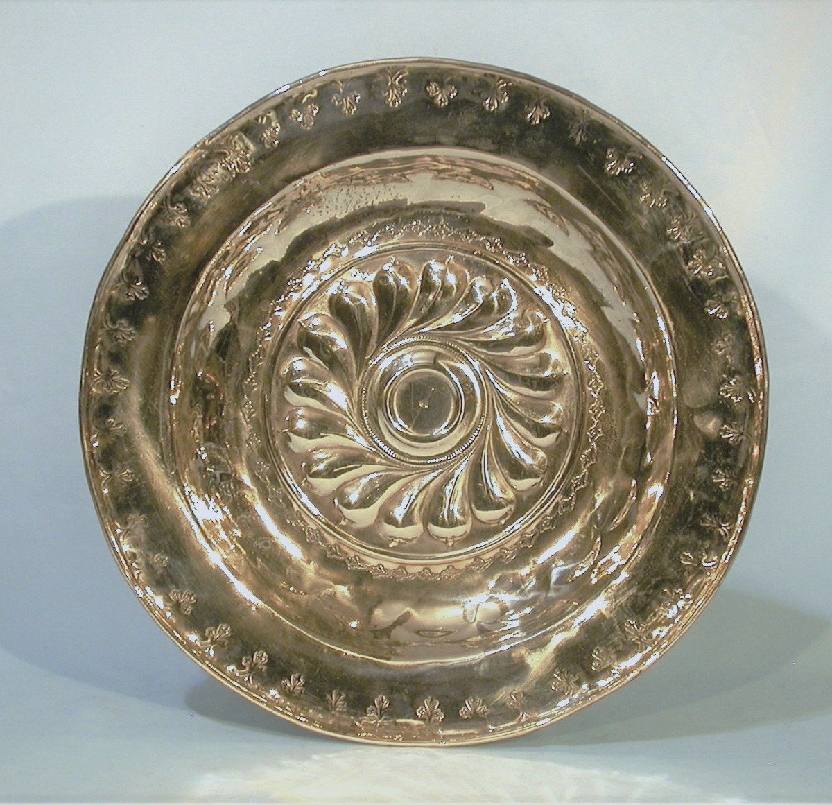 Brass Offering Plate - 17th Century-photo-4