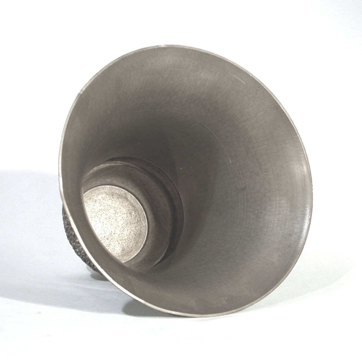 VASE "ART DECO" EN ETAIN DE RENE DELAVAN-photo-4
