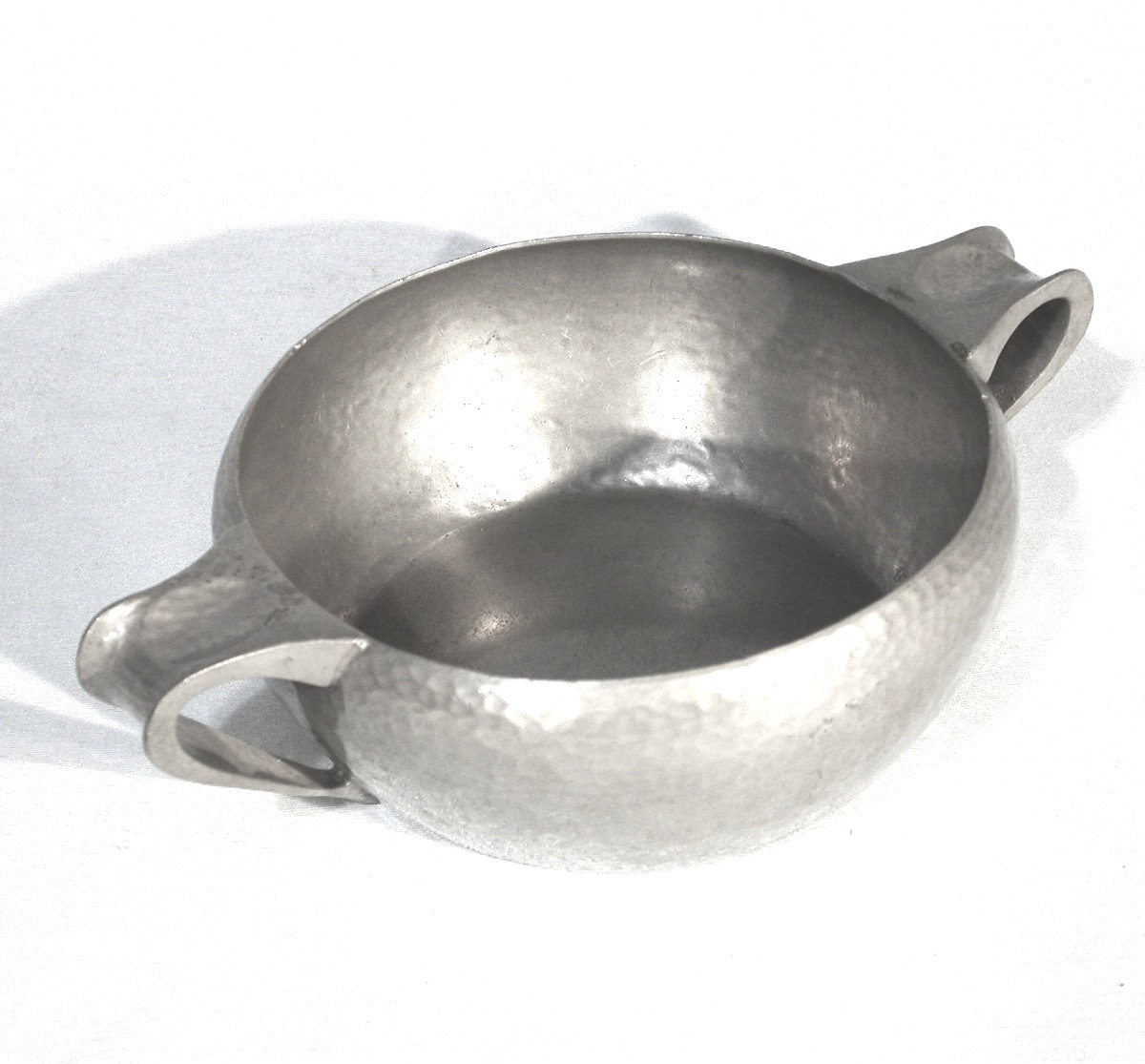 COUPE "ART DECO" EN ETAIN - GRANDE-BRETAGNE, CIRCA 1930-photo-2