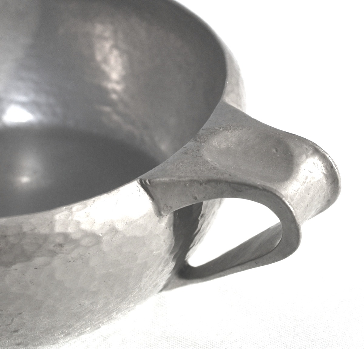 COUPE "ART DECO" EN ETAIN - GRANDE-BRETAGNE, CIRCA 1930-photo-3
