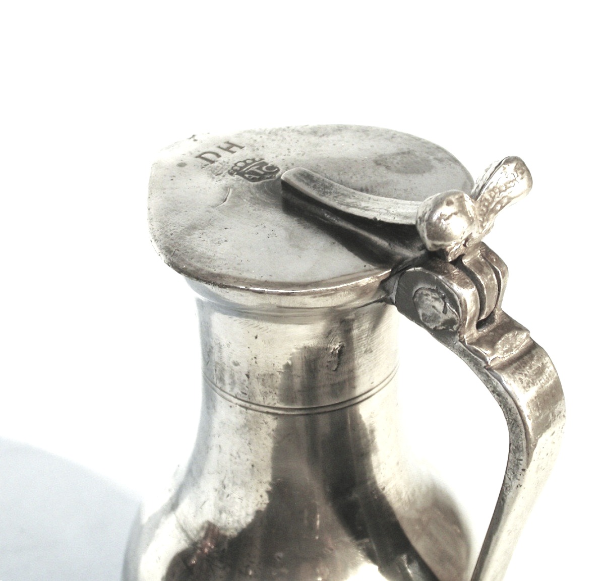 PICHET À VIN EN ETAIN - Besançon, Circa 1700-photo-3