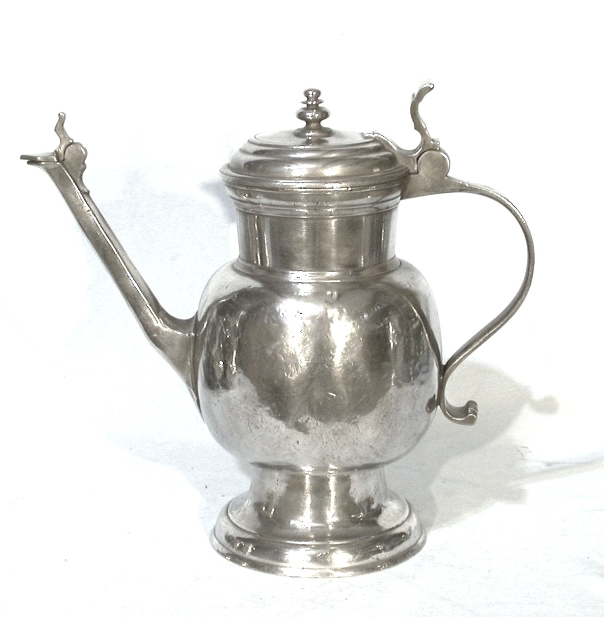 RARE AIGUIERE "SCHENKKANNE" EN ETAIN - SAXE (ANNABERG), XVIII ème s-photo-3