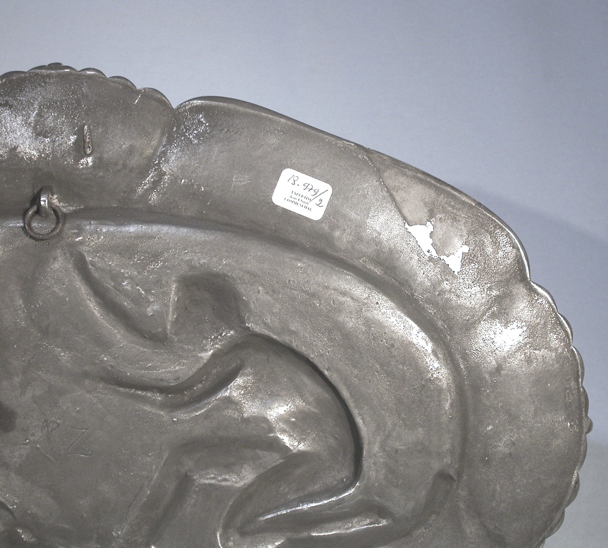 PLAQUE "ARTNOUVEAU" EN ETAIN DE EMILE PETIZON-photo-3