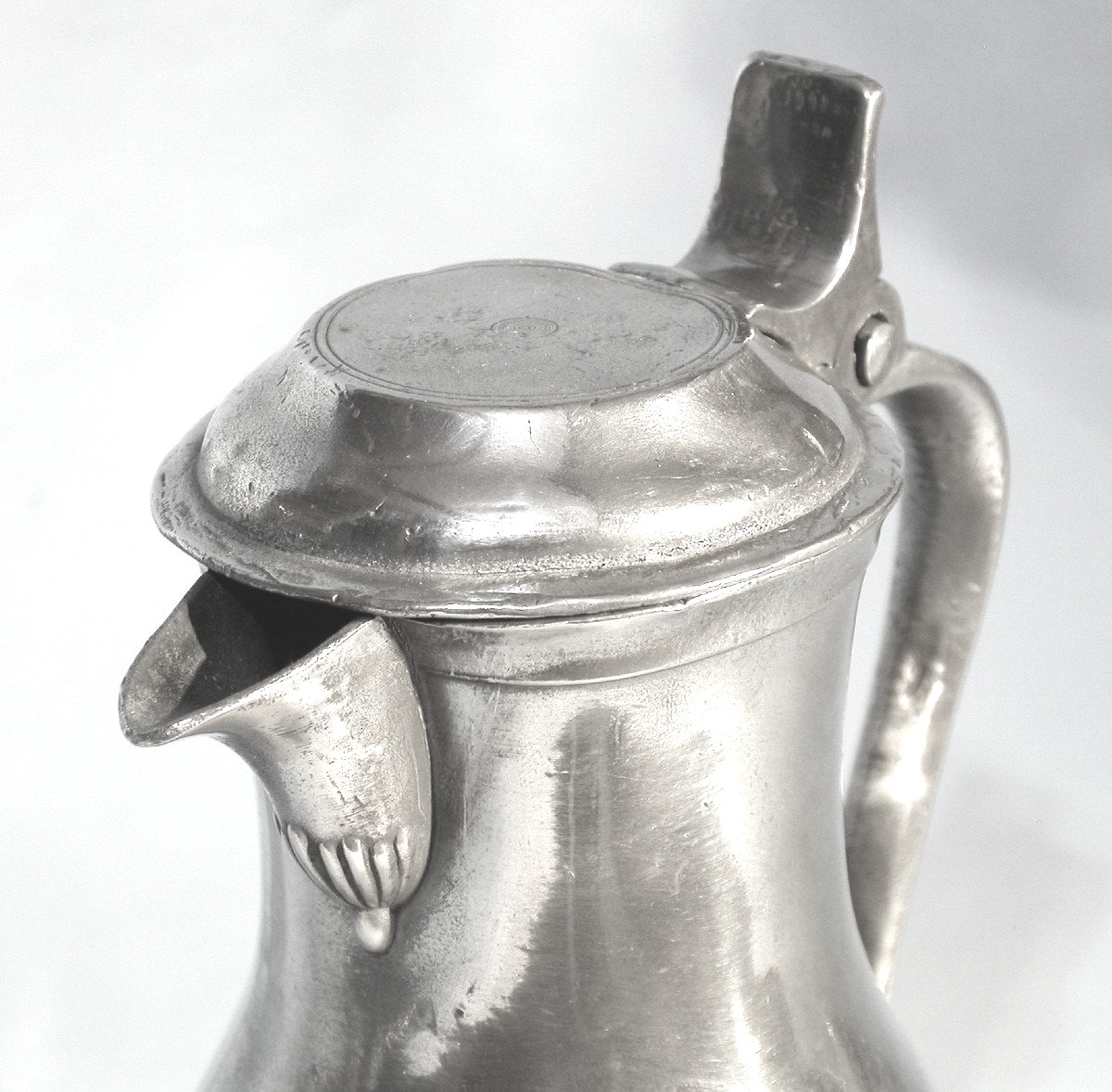 Pewter Wine Pitcher - Tournai, 19th Century-photo-3