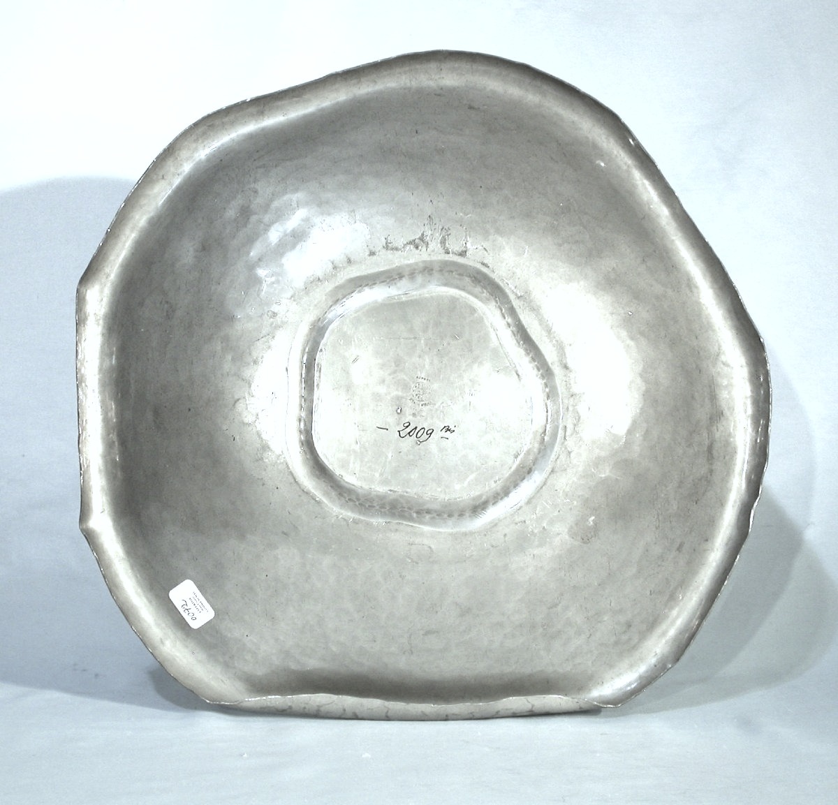COUPE "ART DECO" EN ETAIN - RENE DELAVAN-photo-3