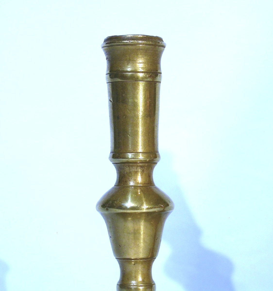 RARE PAIRE DE FLAMBEAUX EN LAITON - ESPAGNE, XVII ème s-photo-4