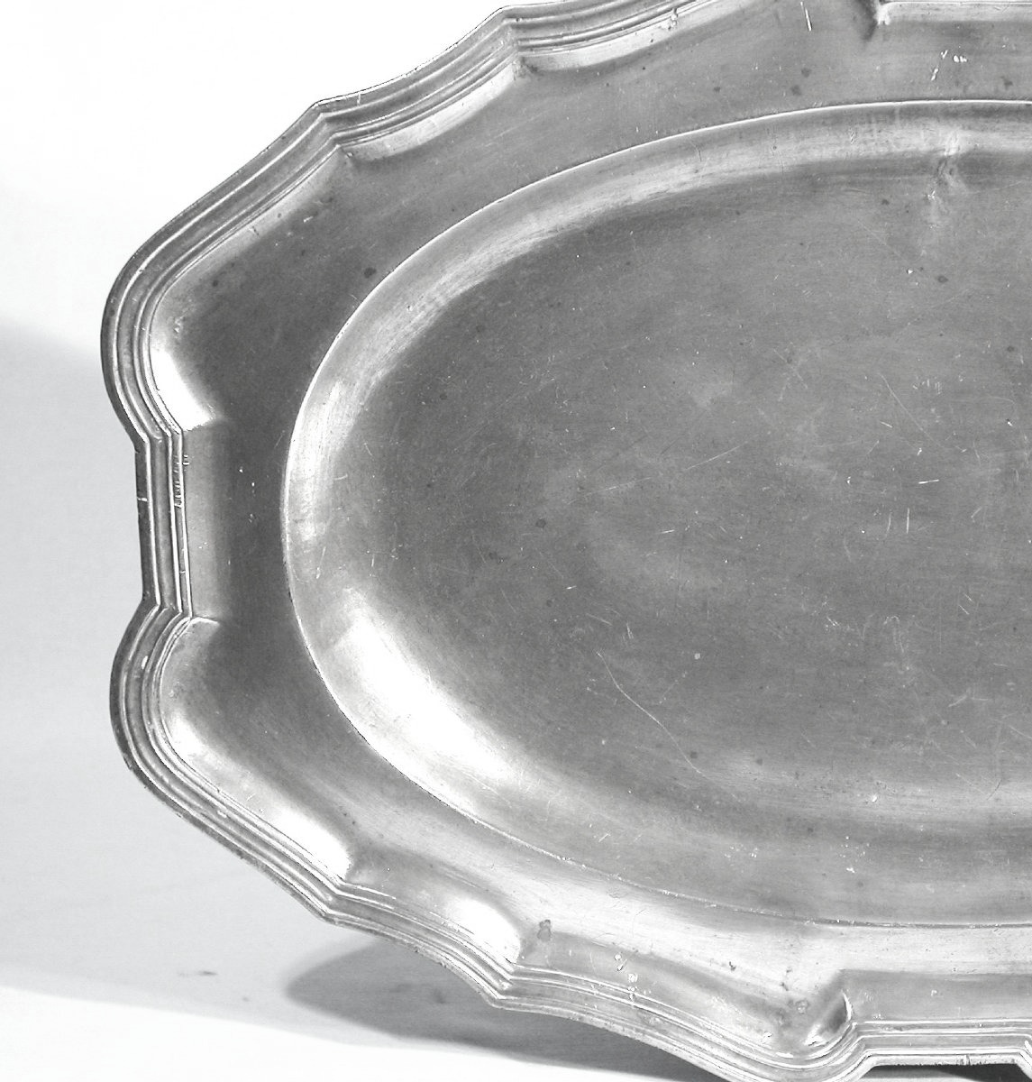 PAIRE DE PLATS EN ETAIN - CLERMONT-FERRAND et LYON, XVIII ème s-photo-5