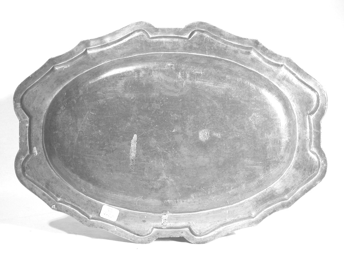 PAIRE DE PLATS EN ETAIN - CLERMONT-FERRAND et LYON, XVIII ème s-photo-7