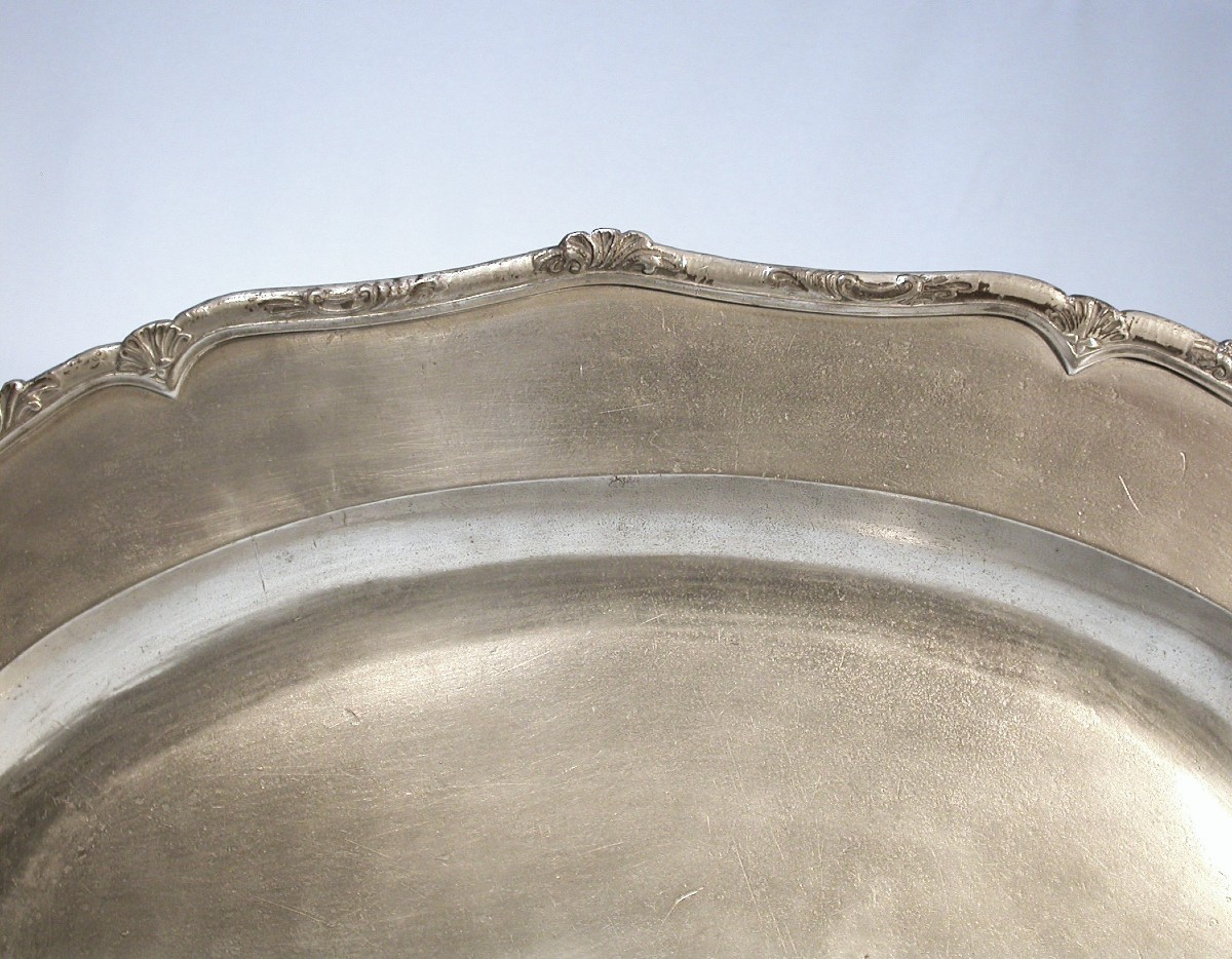 Very Rare Large Pewter Dish - Bergues, 18th Century