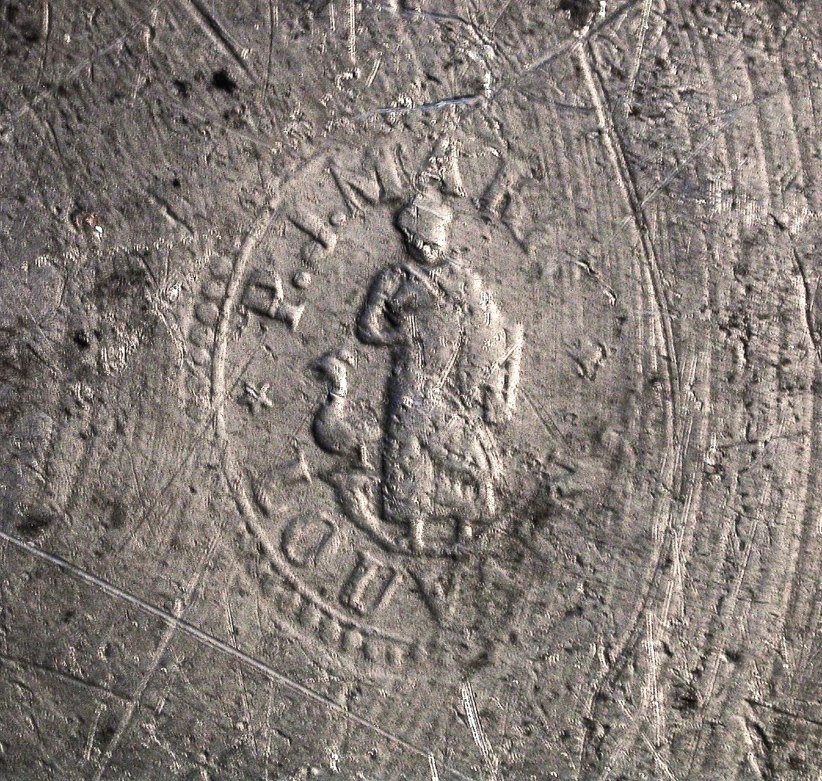 PLAT CREUX EN ÉTAIN - LOUVAIN (LEUVEN), MILIEU DU XIX ème s-photo-1